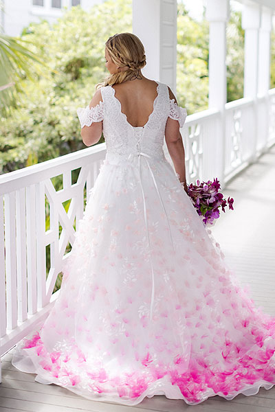 Ellen's beautiful pink and white floral wedding dress