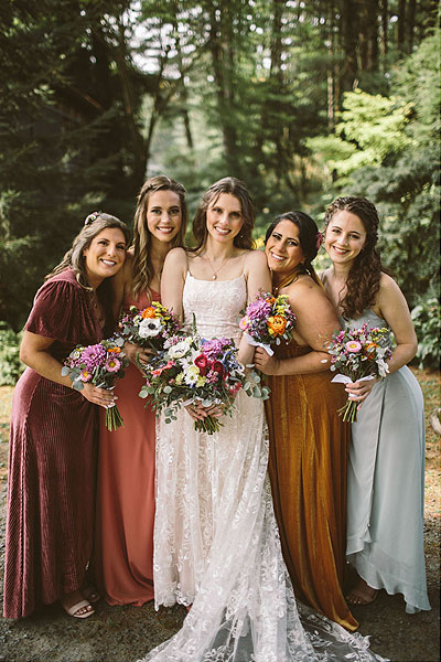 Kate posing with her bridesmaids