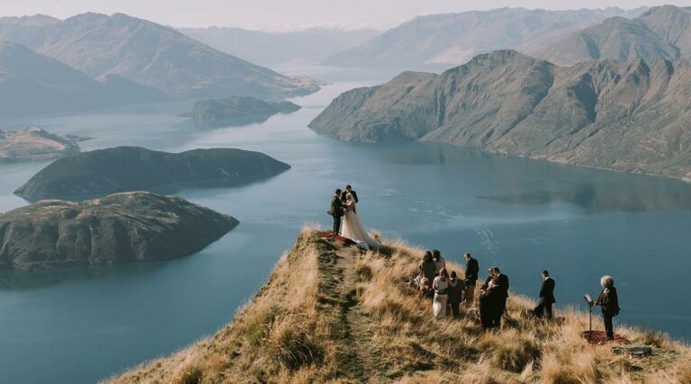 Breigh and Louise's destination wedding in Wanaka, New Zealand
