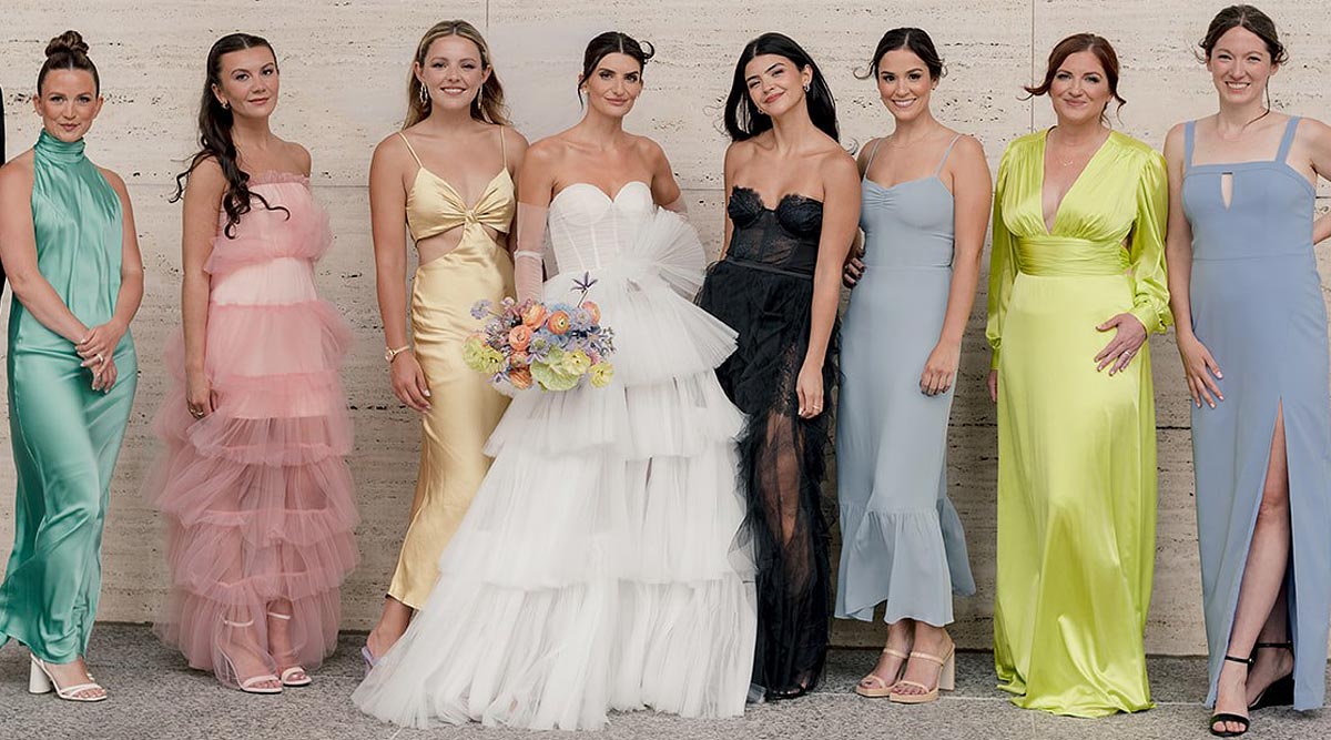 Rachel posing with her bridesmaids